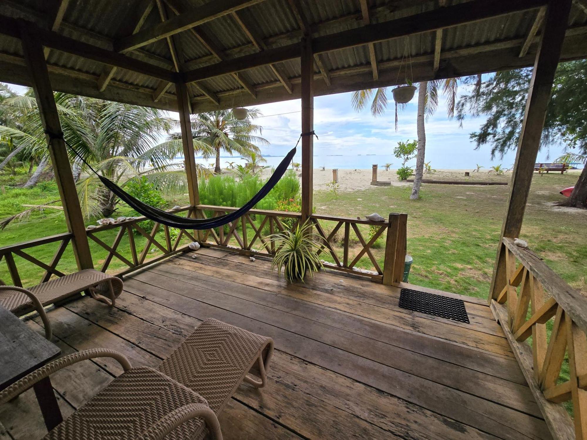 MB Palambak Island Resort Pulau Palambakbesar Bagian luar foto