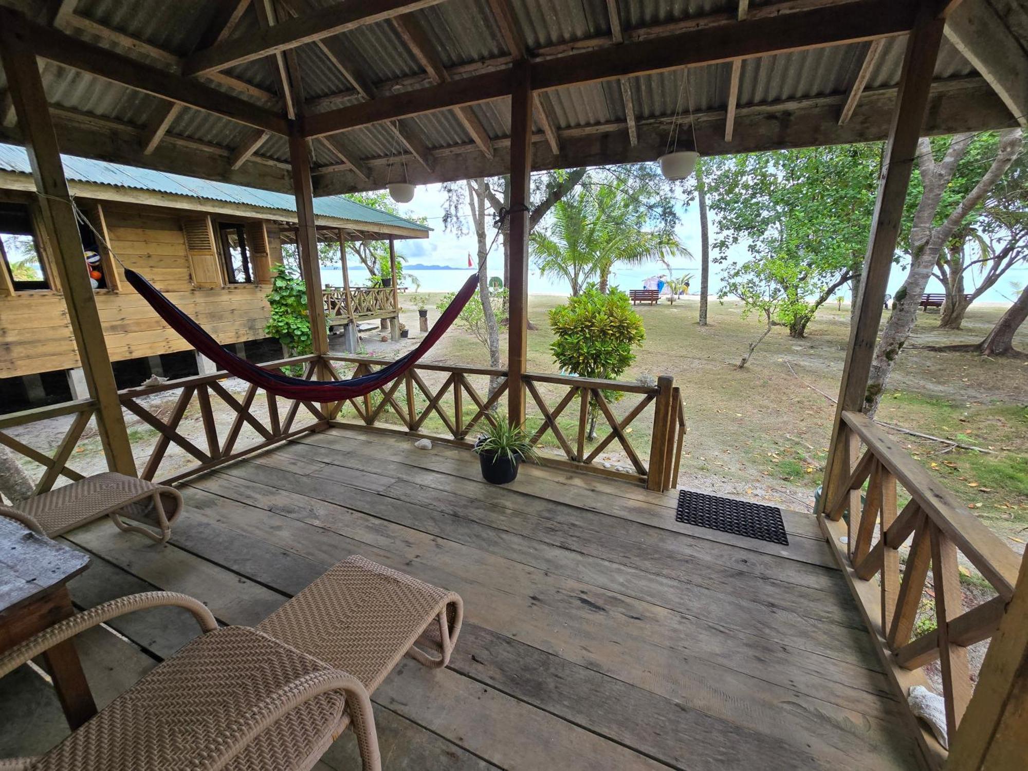 MB Palambak Island Resort Pulau Palambakbesar Bagian luar foto