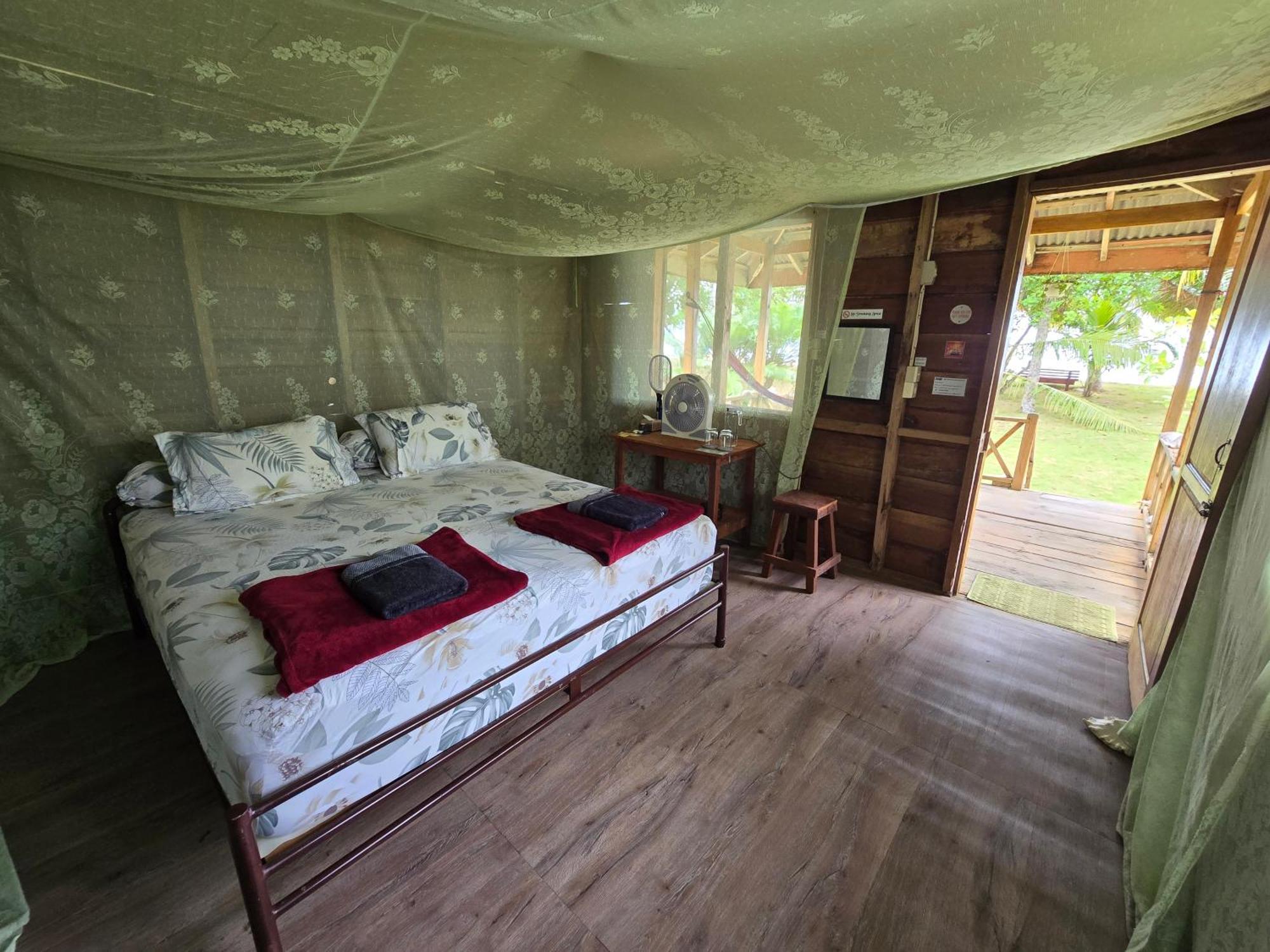 MB Palambak Island Resort Pulau Palambakbesar Bagian luar foto